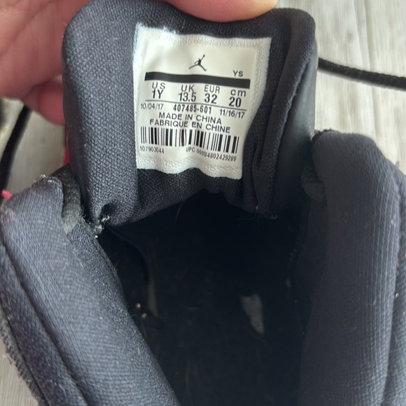 Air Jordan Pro Strong Gym Red & Black Sneakers Youth 1 - Picture 8 of 8